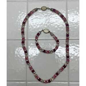 Necklace and bracelet set